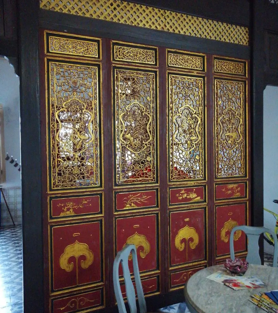 At Penny'S Place Hostel Caters To Women 乔治敦